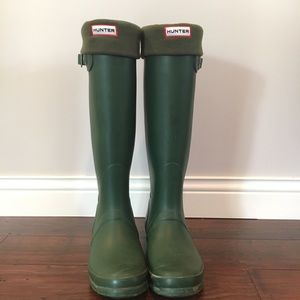 Tall Hunter Wellies Rainboots with Sock Liners